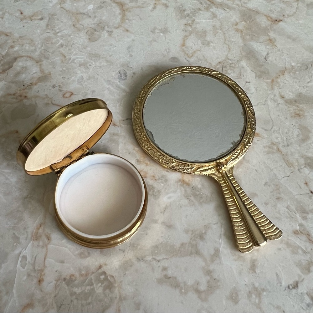 MARGARET ROSE ENGLAND Vintage Flower Box and Compact Hand Mirror Vanity Dresser - Picture 7 of 10